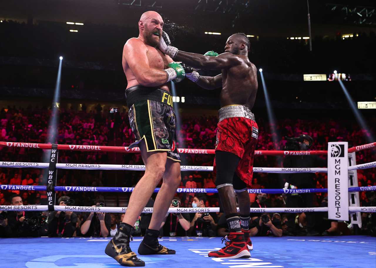 Anthony Joshua believes Deontay wilder was doomed to failure because of his jab-heavy approach to Tyson Fury trilogy