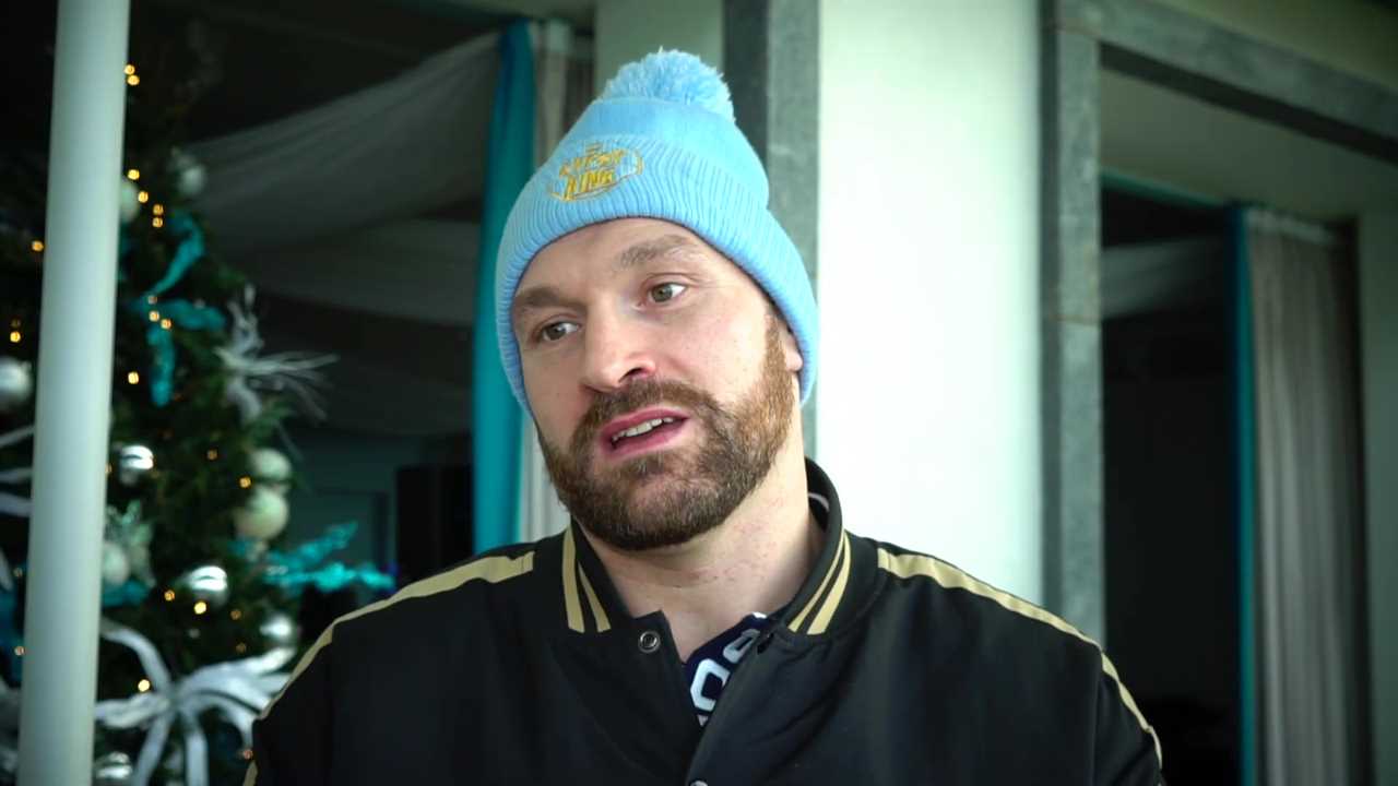 Tyson Fury urges Anthony Joshua that Usyk be his next fight, fearing that the British showdown will end if a rival loses.