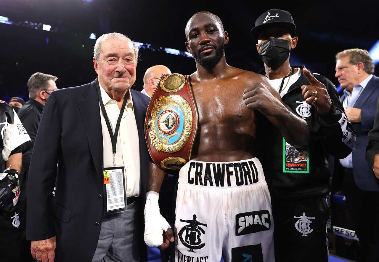 See Terence Crawford's reaction to Shawn Porter's brutal KO just seconds before.