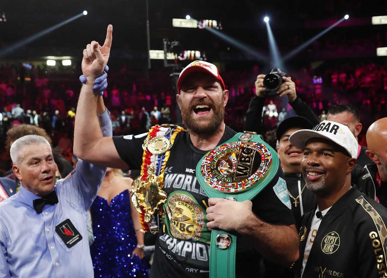 Tyson Fury warned Canelo alvarez that his training partner would end the unbeaten record of WBC heavyweight champion Canelo Alvarez