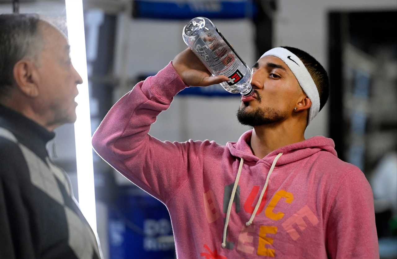 Teofimo Lopez vs George Kambosos Jr: UK start time, TV channel, live stream, full card for big lightweight fight