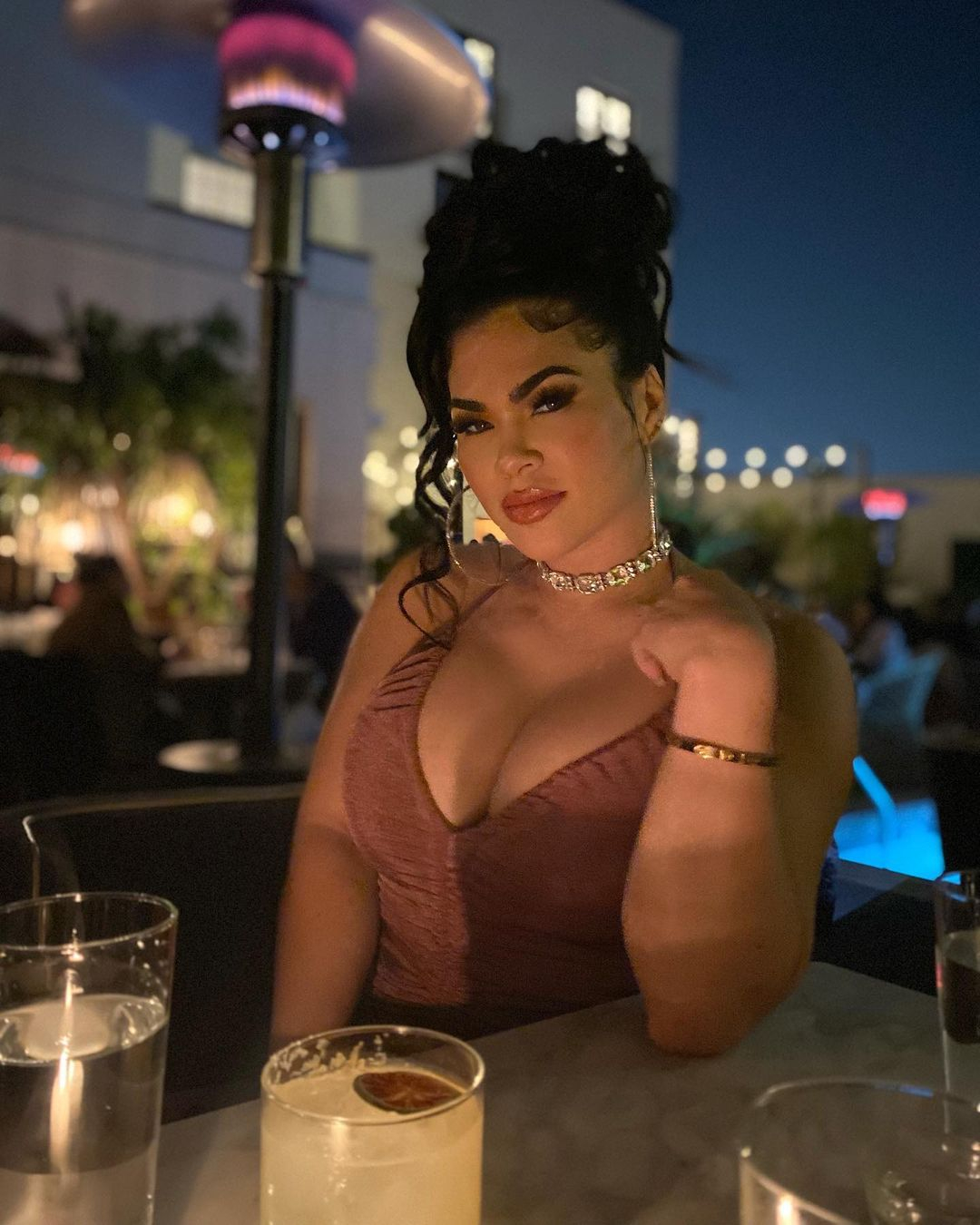 Rachael Ostovich, a MMA beauty, reveals her struggles with fighting in the UFC after switching to bare-knuckleboxing