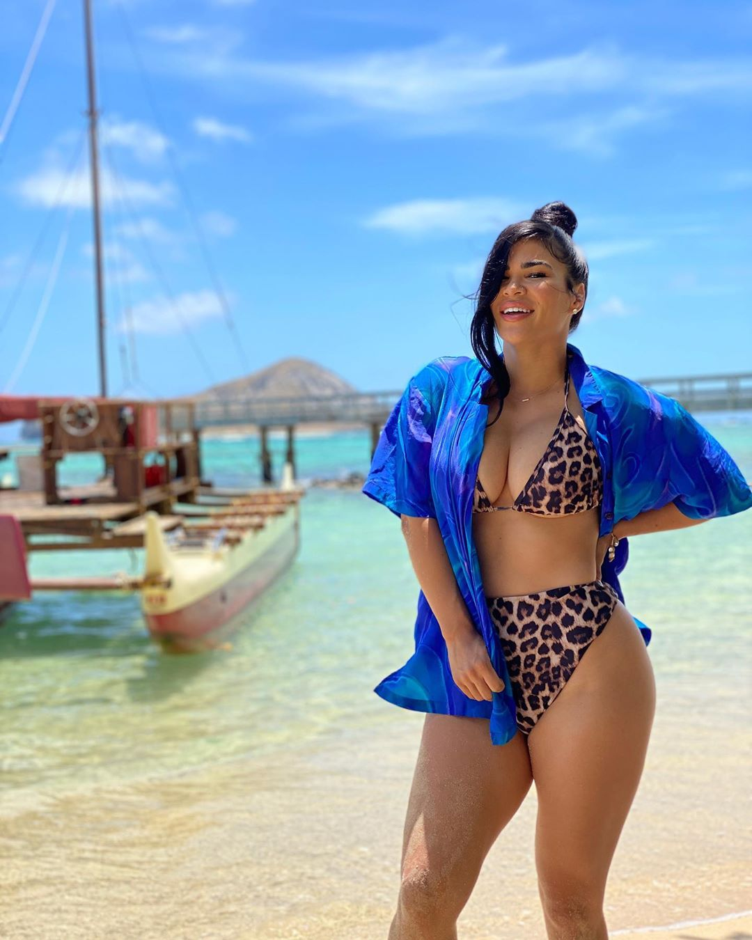 Rachael Ostovich, a MMA beauty, reveals her struggles with fighting in the UFC after switching to bare-knuckleboxing