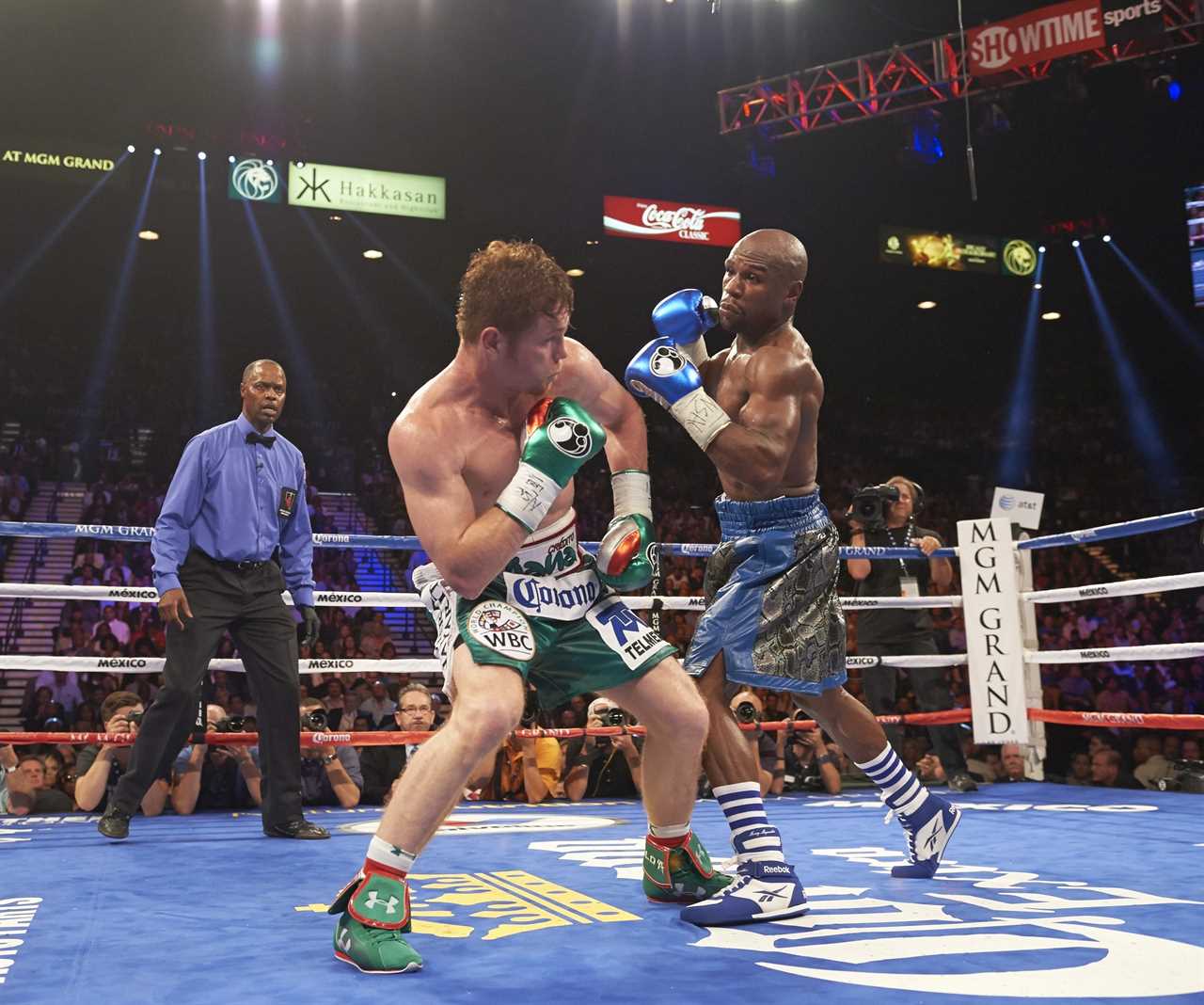 Floyd Mayweather accuses Canelo Alvarez of ‘ducking’ David Benavidez and slams cruiserweight Ilunga Makabu fight