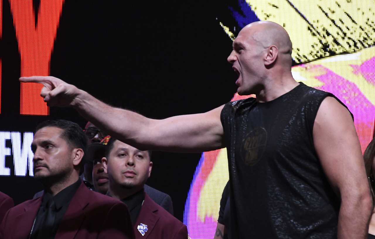Promoter says Tyson Fury and Dillian Whyte are in talks with Gypsy King. They have a February or March return.