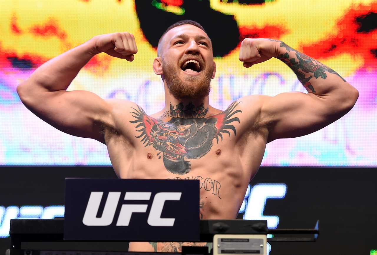 Amazing transformation of Conor McGregor from a slim, KO-king fighter to a muscular, heavyweight-looking brawn since his UFC debut