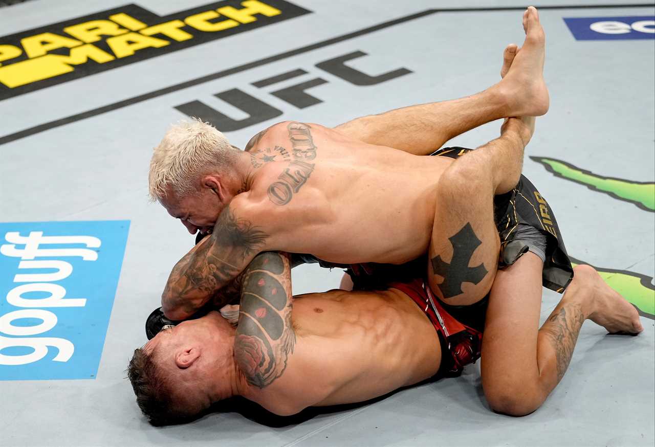 Conor McGregor labels Dustin Poirier as a 'runner up champ' after UFC 269's humiliating loss to Oliveira.