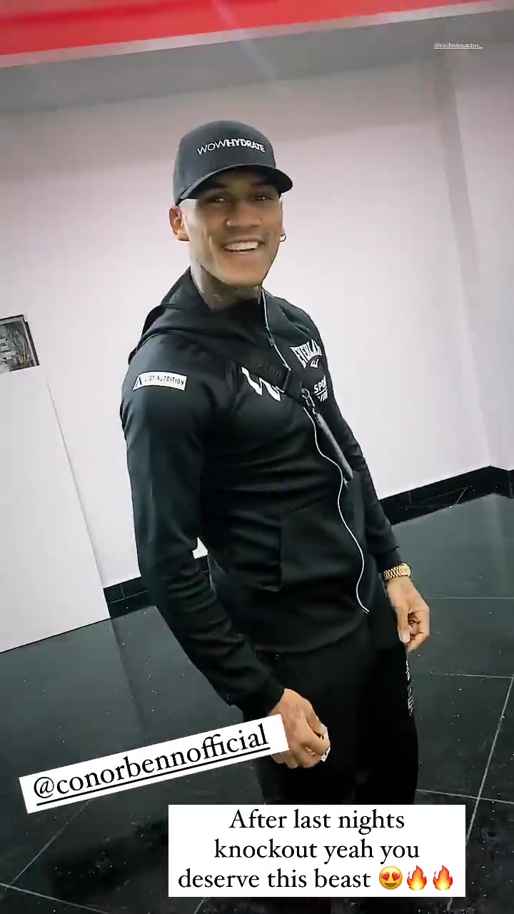 After the devastating defeat of Chris Algieri, Conor Benn pampers himself with a Mercedes 'beauty'