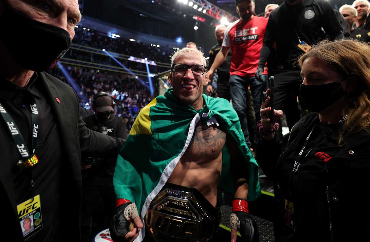 Conor McGregor won't get his next LW title shot, confirms Dana White.