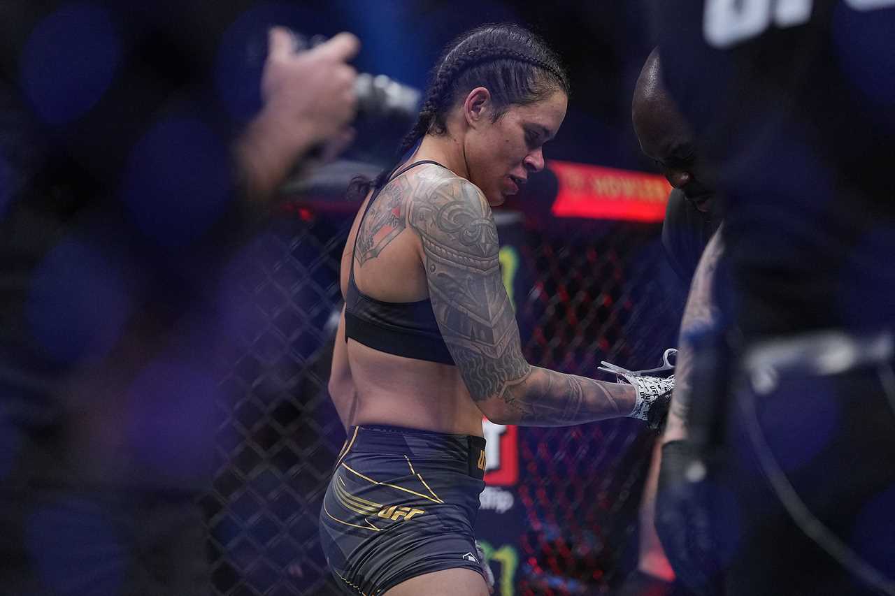 Julianna Pena incites anger by claiming that she is the UFC's first mum champion, because Nunes didn't give birth to her child