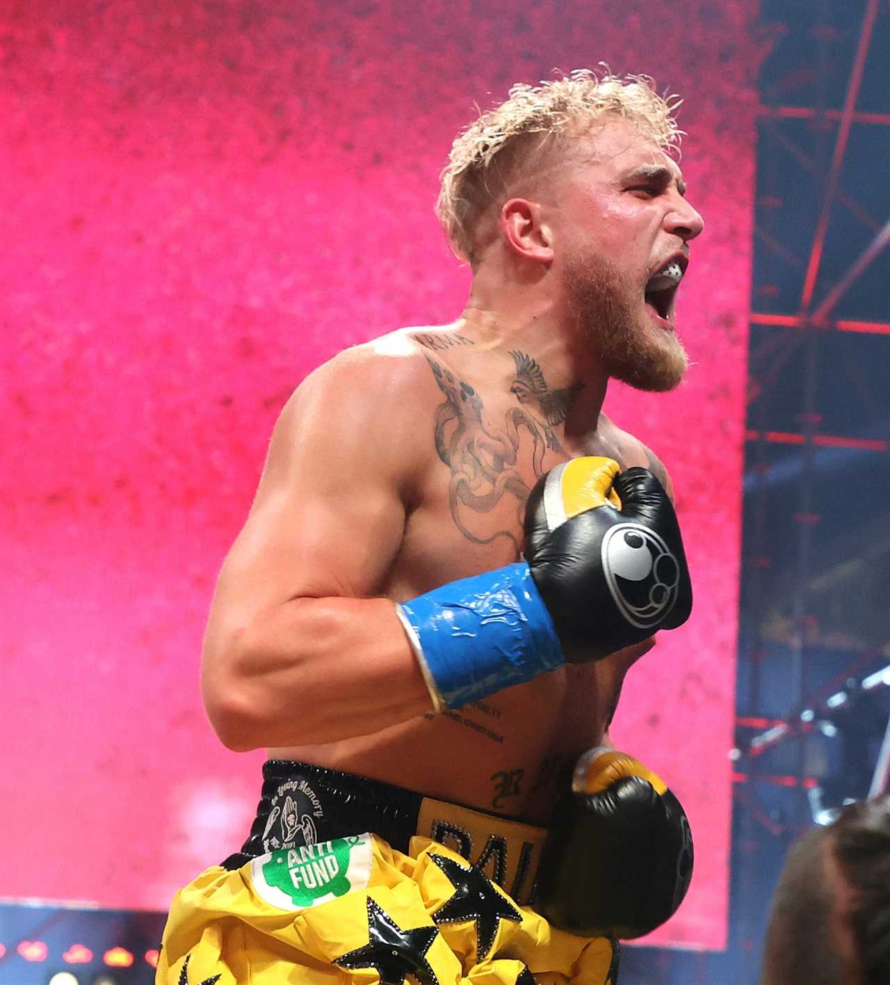 Jake Paul set career-lightweight in Tyrone Woodley rematch following body transformation.