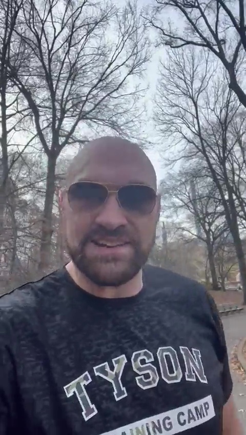 Declan Rice and Tyson Fury send videos and signed gear to support Isla Caton (7 years old) in her fight against cancer.