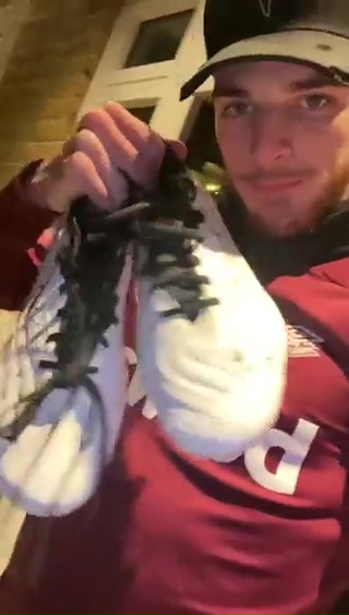Declan Rice and Tyson Fury send videos and signed gear to support Isla Caton (7 years old) in her fight against cancer.