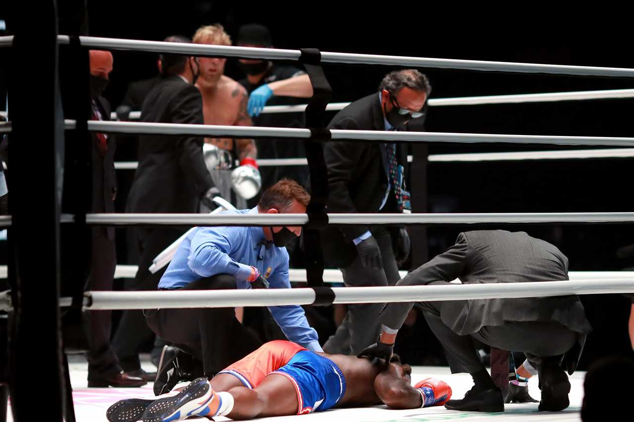 Julia Rose, Jake Paul's girlfriend, trolls Nate Robinson and Tyron Woodley with the'spotthed' knockout meme