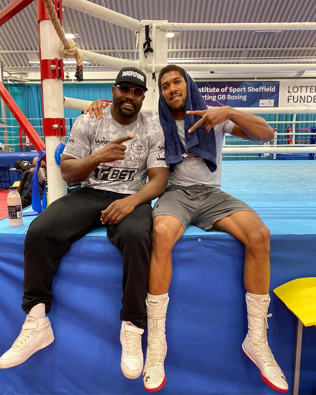 Anthony Joshua praises Derek Chisora as motivation in an emotional Instagram post, as he trains to Oleksandr Usyk Rematch