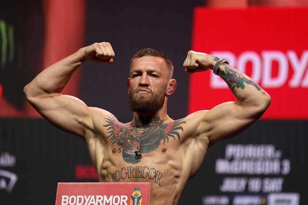 After talks, UFC star Dan Hardy said that Jake Paul fighting Conor McGregor would be a 'ridiculous' fight.