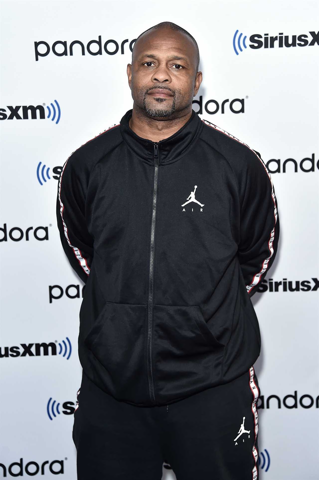 Oleksandr Usyk cautioned against Canelo Alvarez fighting at cruiserweight, despite the fact that he was able to defeat Mexican star 'easy.