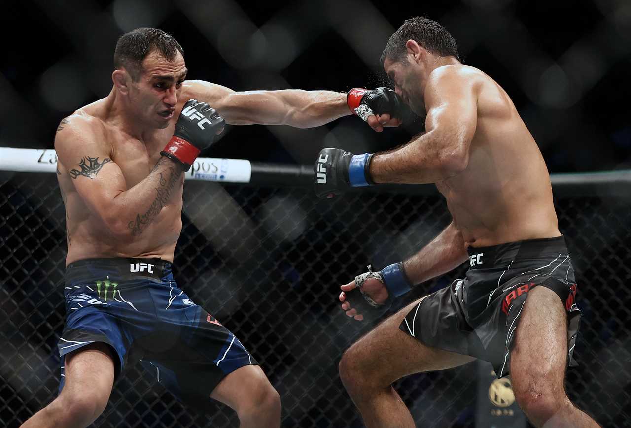 After UFC star Tony Ferguson rants on Twitter about his weight, Khabib has a brutal response.