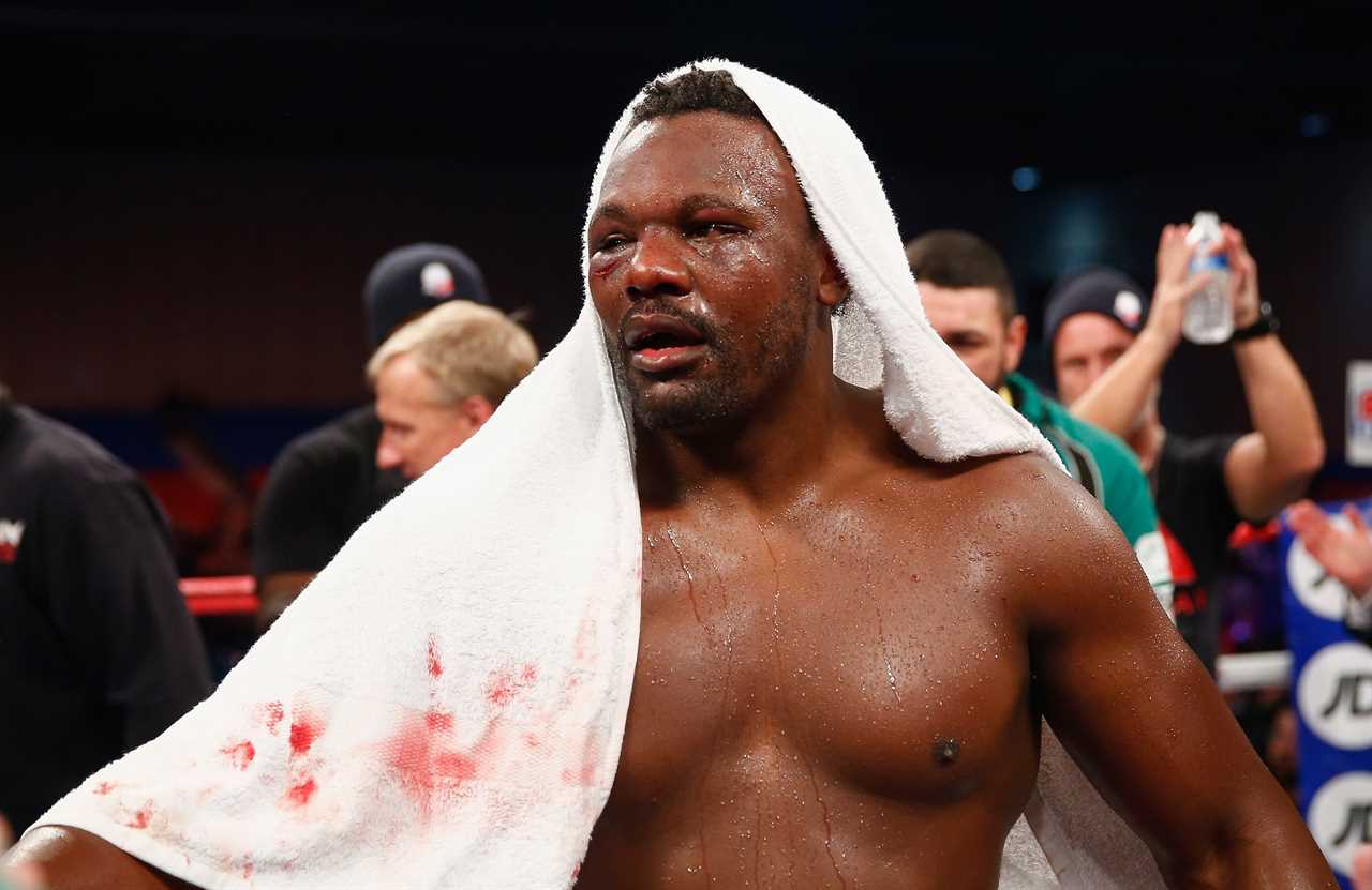 Tyson Fury beat Derek Chisora so brutally in 2014 fight The Gypsy King PLEADED by referee to end bout