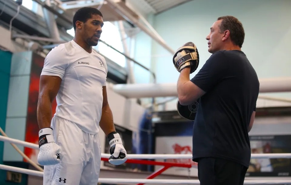 Eddie Hearn says Anthony Joshua took a huge risk when he switched trainers 12 weeks before Oleksandr Uzyk fight.