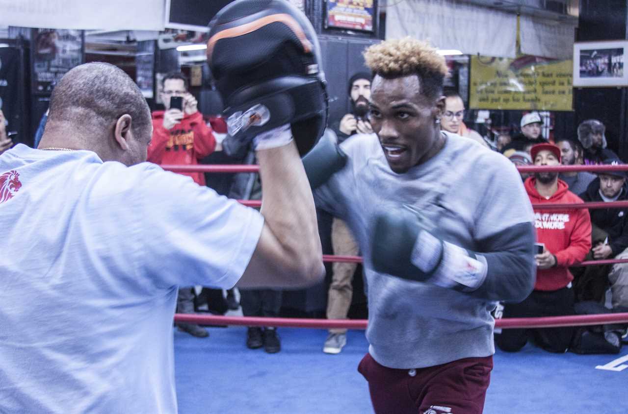 Canelo Alvarez is'much less likely' to fight 32-0 JermallCharlo NEXT than a cruiserweight bout against Ilunga Makabu
