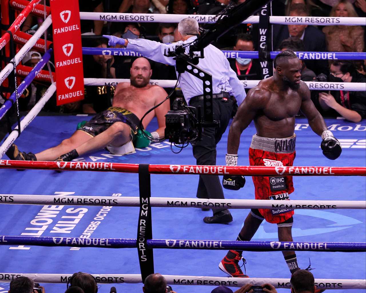 They don't lack skill - Tyson Fury's and Anthony Joshua's boxing abilities were slammed in a Larry Holmes interview