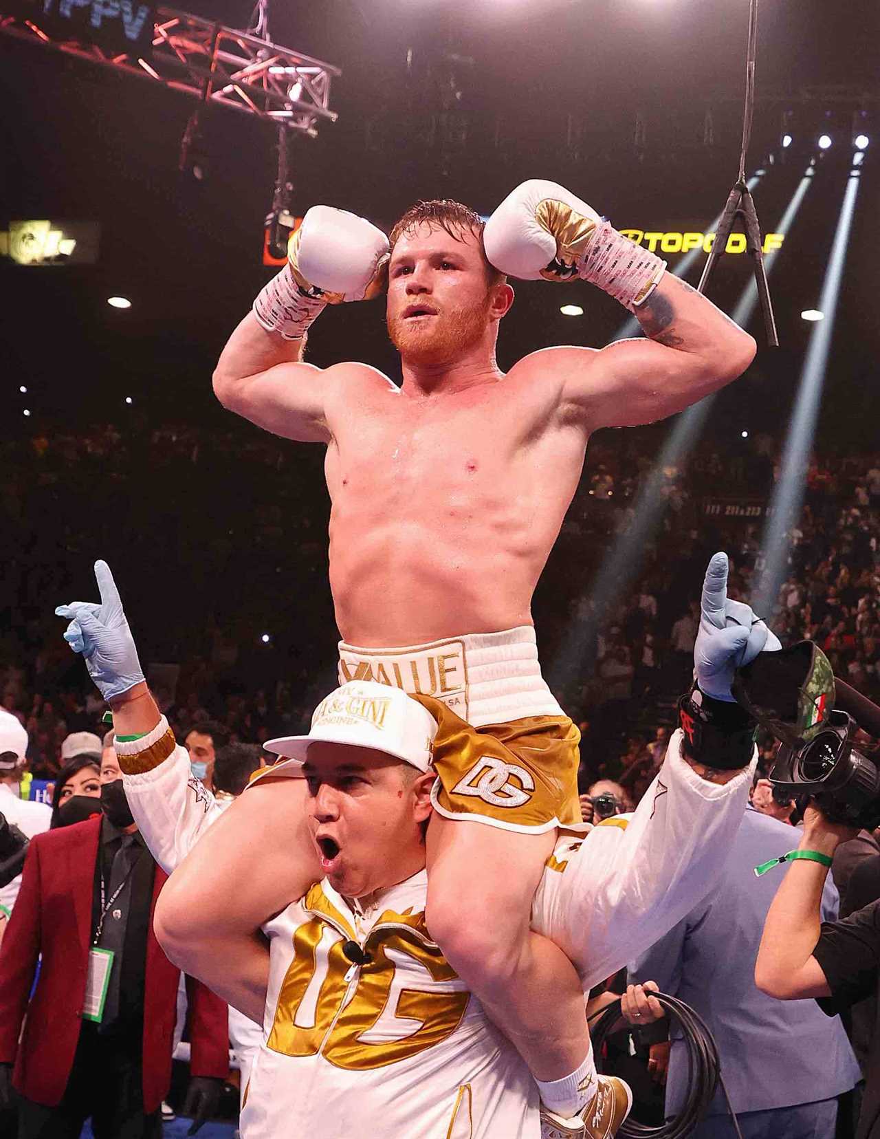 Canelo Alvarez has outlasted all worthy opponents, but he should avoid Tyson Fury.
