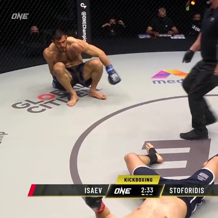 Watch as ONE Championship kickboxer Stoforidis brutally KOs his opponent with a left hook, despite being floored at the same time