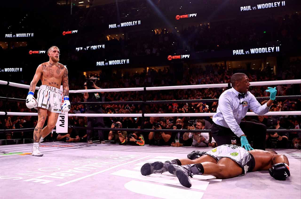 Jake Paul tweets to Dana White hints at Conor McGregor fight. YouTuber and UFC star, Jake Paul, weighed 13st 15lb each