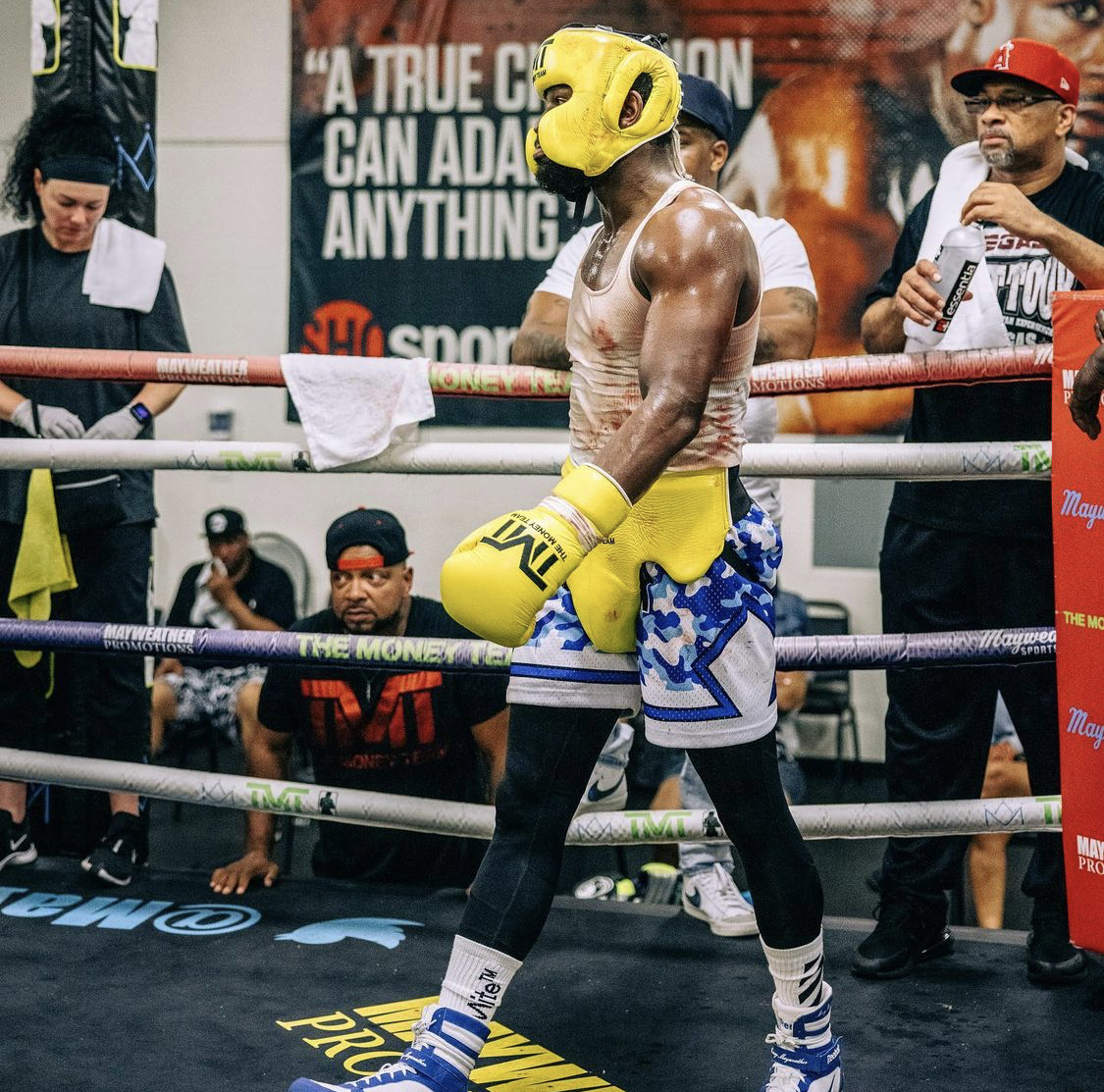 Floyd Mayweather's coach said sparring partners can't lay any glove on an icon who can STILL beat everybody out there.