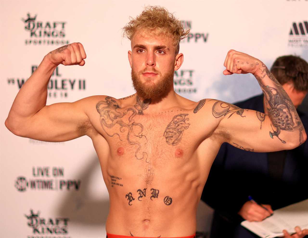 Floyd Mayweather could avoid Jake Paul fight, as YouTuber looks really good and weighs THREE STONE MORE, Money Kicks reports