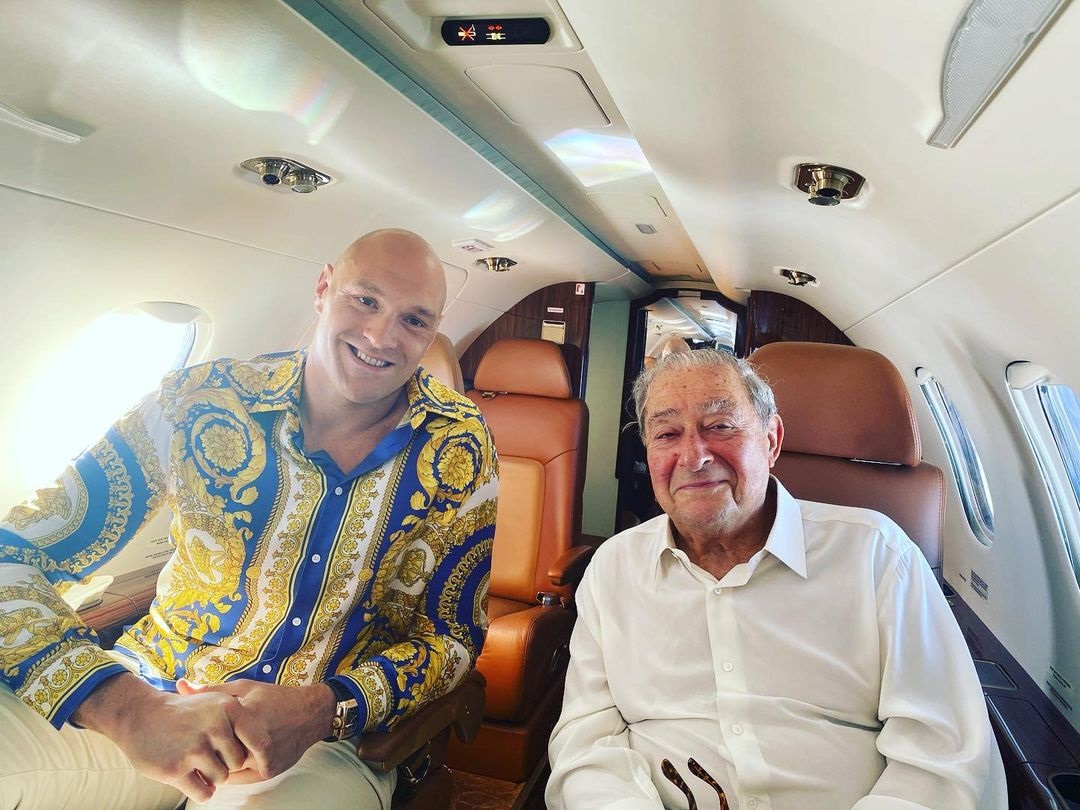 Bob Arum, Gypsy King's promoter, says that Tyson Fury poses a greater danger than Deontay wilder for Dillian Whyte