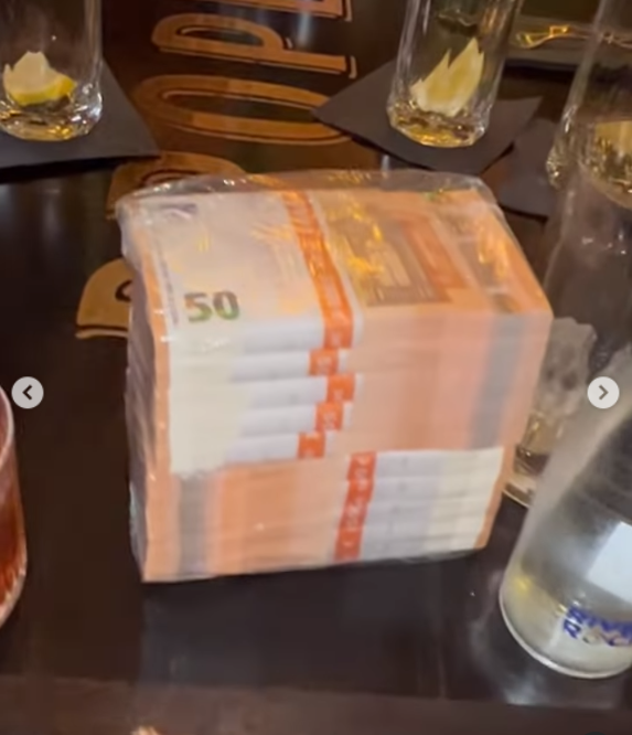 The stack of cash on McGregor's table