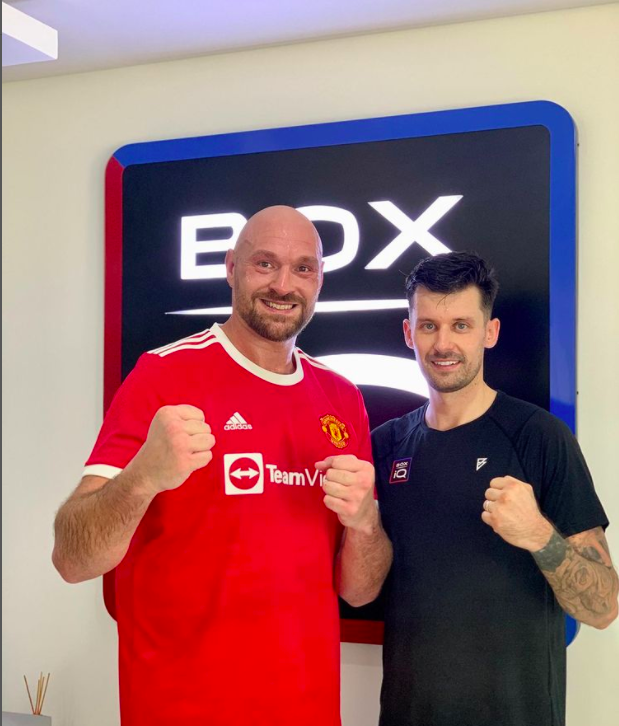Topless Tyson Fury shows off his speed on pads, as he claims that he can beat DillianWhyte with one hand behind mine.