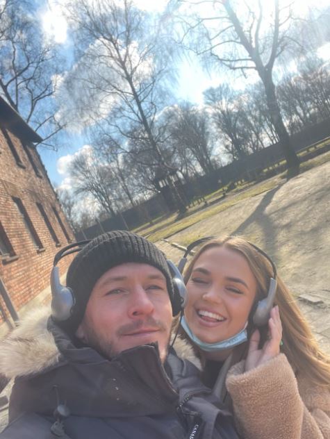 After tweets about his lovely day trip to Auschwitz, Jamie McDonnell deleted smiling Auschwitz death camp selfies.