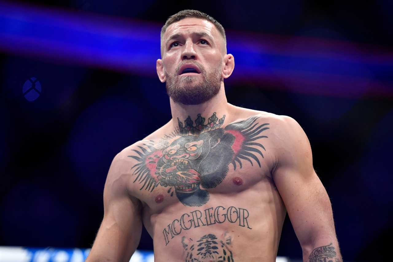 Tyson Fury blasts Conor McGregor, who called him bully and called him Versace t ***' while rivals trade insults on Twitter