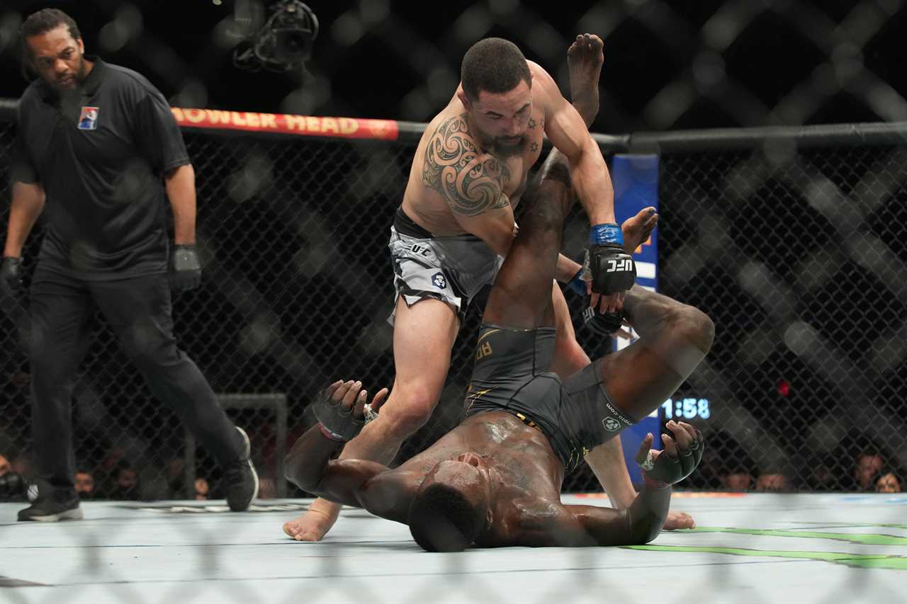 Robert Whittaker's heartwarming moment seeing his children after UFC 271 defeat against Israel Adesanya is captured