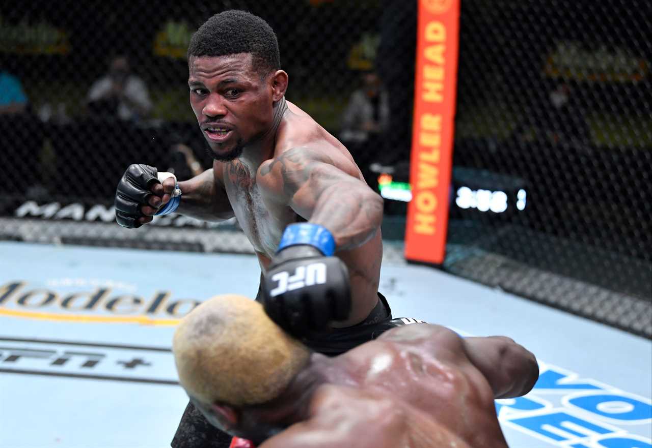 Watch UFC star Kevin Holland fight an internet troll after he signed his autograph
