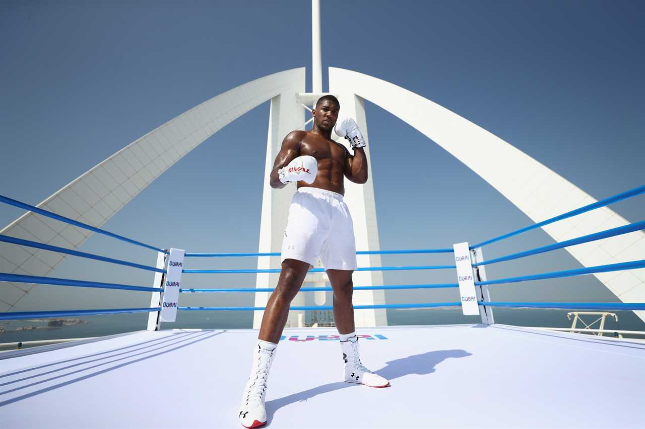 Rematch between Anthony Joshua and Oleksandr Usyk could be held at 321m above ground on Burj Al Arab in Dubai.
