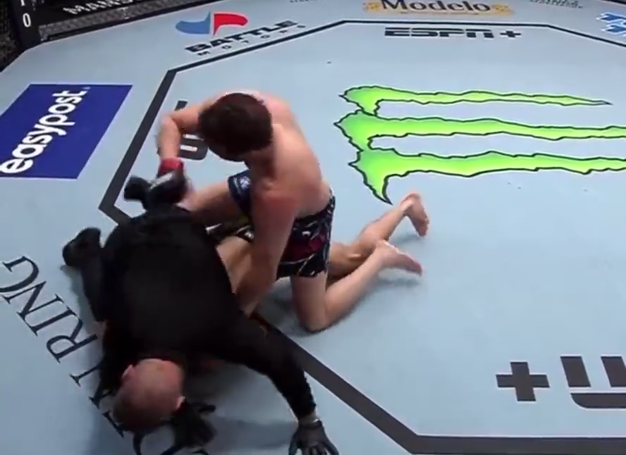 Watch painful moment referee is accidentally punched in face at UFC Vegas 48 and falls on top of fighter