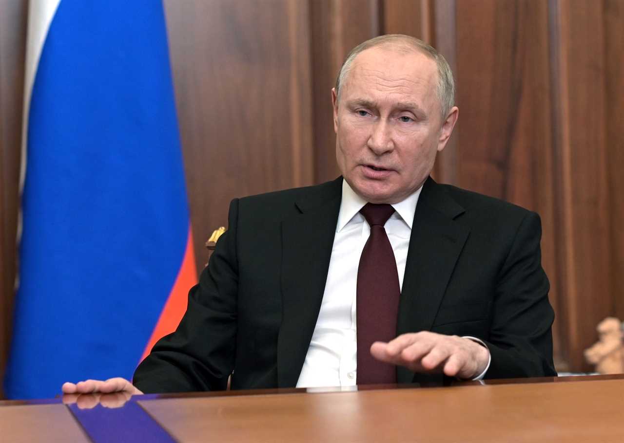 Wladimir Klitschko issues a defiant message of support to the Ukrainian people, as Russia invades boxer's country