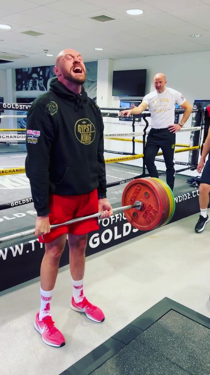 For all the fat peeps - Tyson Fury deadlifts after eating a handful of chocolate bars and FOUR Mars bars.