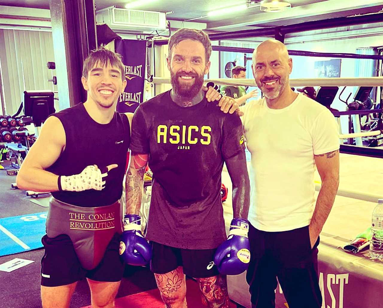 Aaron Chalmers talks to Tommy Fury, but still sees a life-changing fight against Jake Paul and Love Islanders