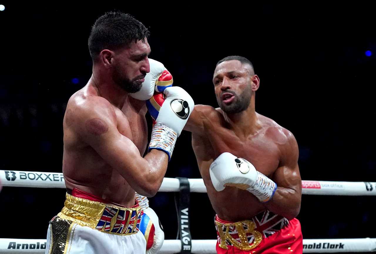 After six rounds of battle with Amir Khan, Kell Brook smiles and relaxes in Canary Islands.