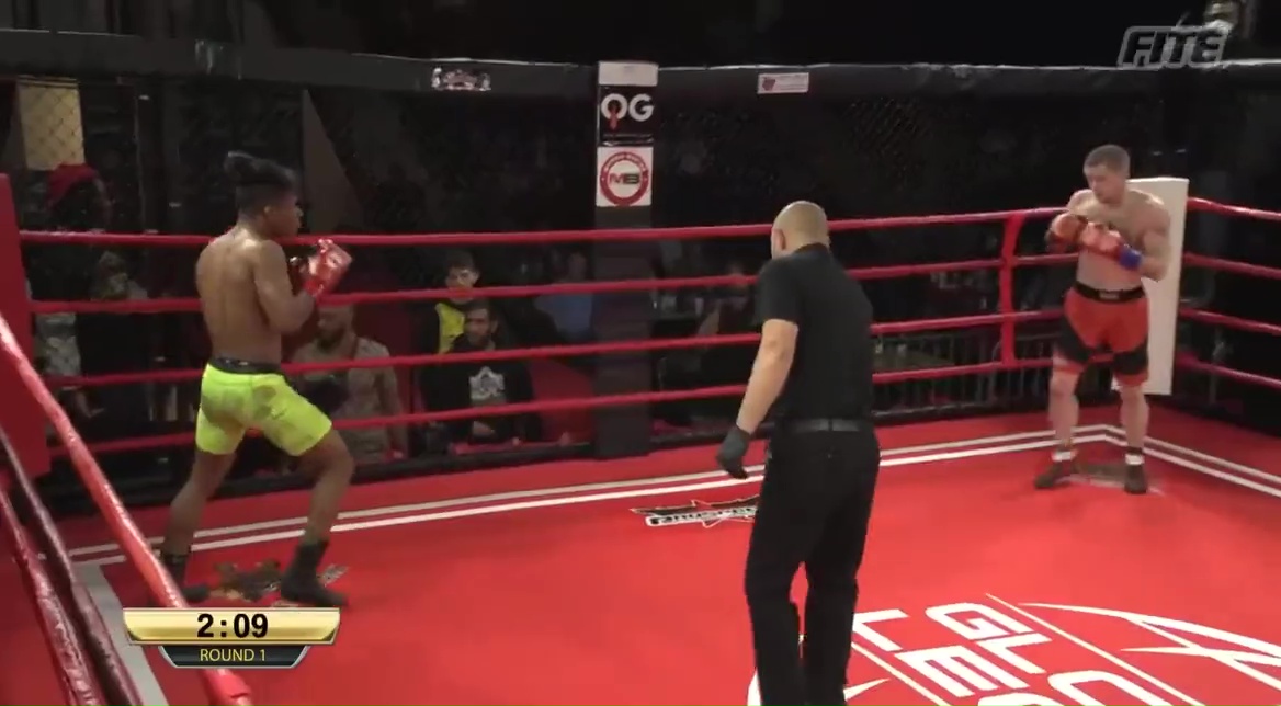 Boxer grabs opponent and does TWO MMA moves, shocking commentator and referee