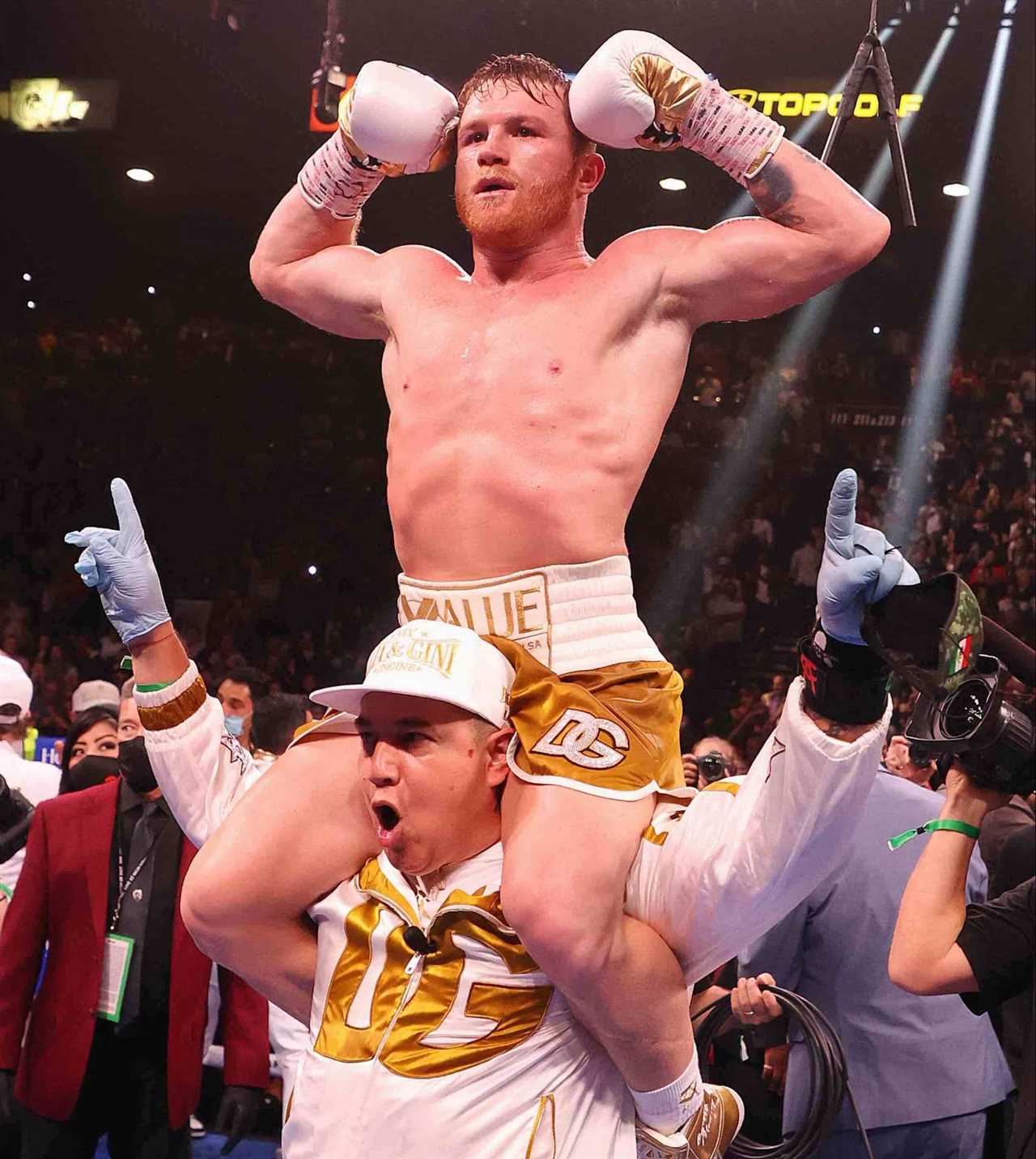 Canelo Alvarez agrees to the stunning Gennady Gorlovkin trilogy in a $100million two-fight agreement to return to DAZN