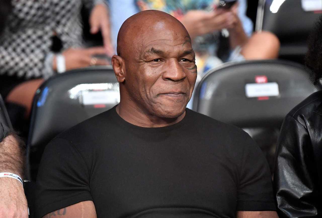 Dillian Whyte hears from Mike Tyson how to defeat Tyson Fury. He also explains the tactics involved in a huge heavyweight title fight.