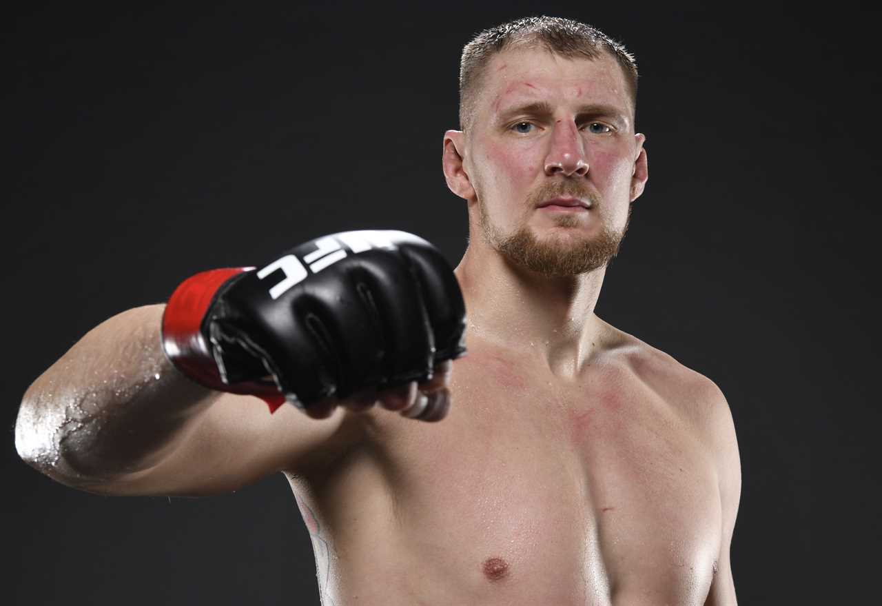Alexander Volkov refuses to leave Russia, despite Dana White's attempts to get him to England in time for UFC London