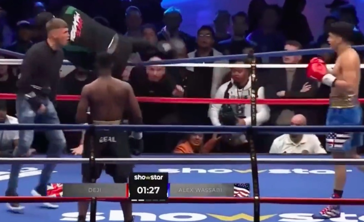 Fan invades the ring during Deji Vs Alex Wassabi YouTube Boxing fight, and is thrown a stool in the middle of the second round
