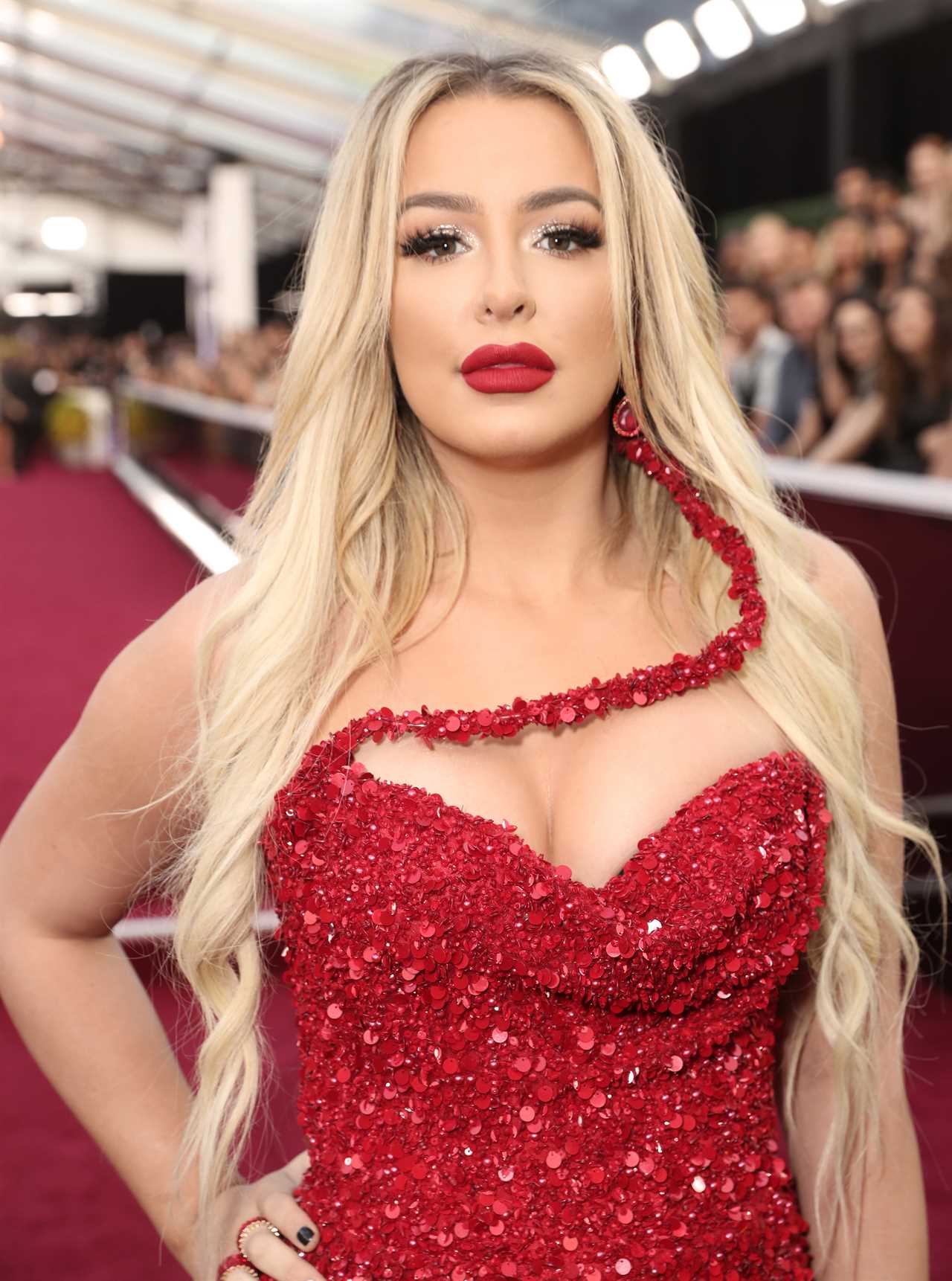 Jake Paul has been with a string of gorgeous women, including Julia Rose (model) and Tana Mongeau (youtube star).